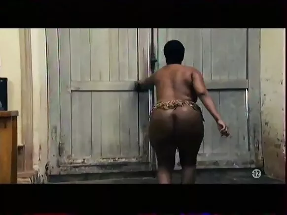 Venus rewɓe ɓaleeɓe ina njuula e noir.