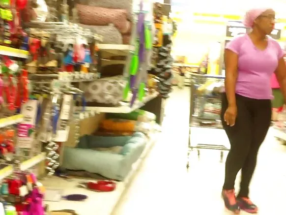 Nerdy amateur milf kulɓiniiɗo ɓuuɓɗo ebony porno puccu ina ɓuuɓna puccu mum.