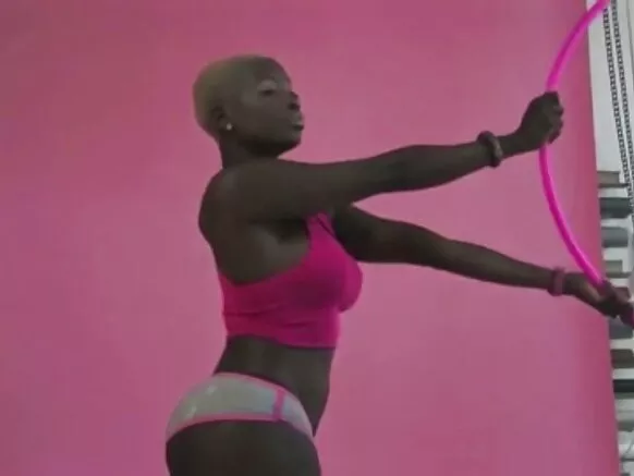Sibongile Cummings: Ebony Debbo OMFG - Maccuɗo Sex Celebrity.